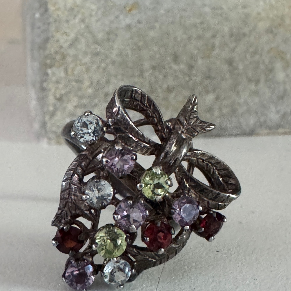 Vintage Sterling Silver Bow Ring‎ with Multi-Stone Floral Cluster – Size 7